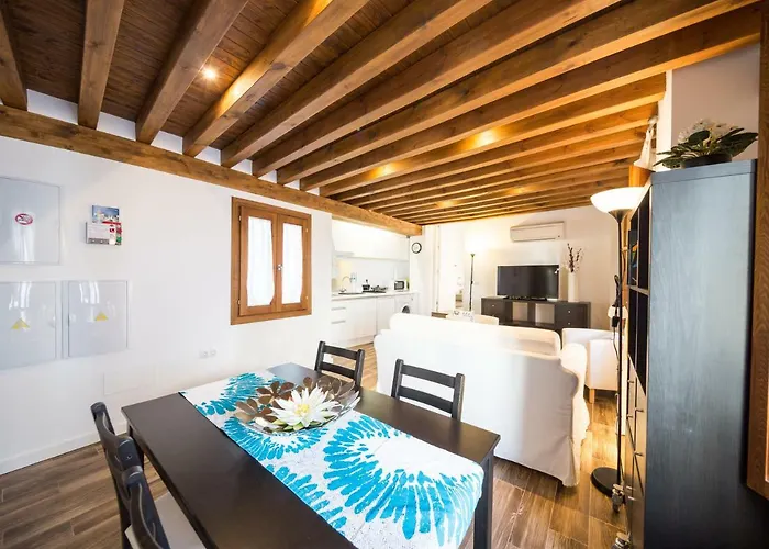 Central Patio Loft